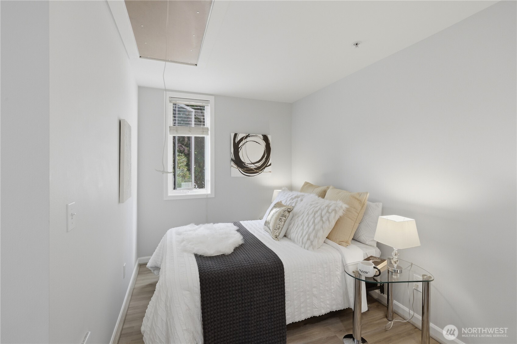 White trim, casings, baseboards add just the right finish.