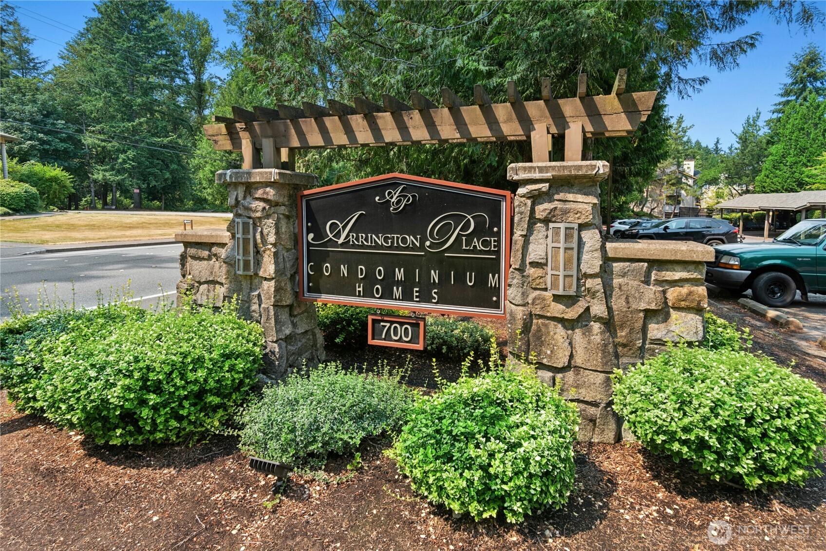 Arrington Place Condos, conveniently located in the heart of Issaquah!