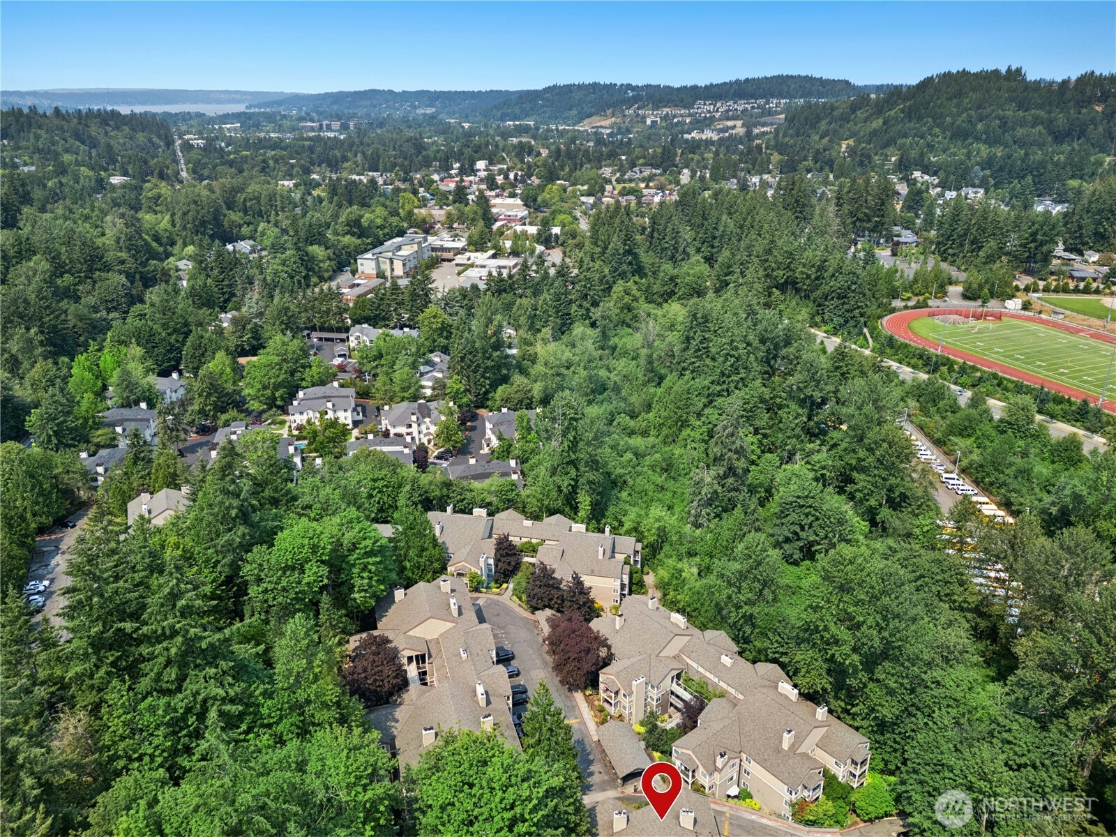 Great location mins to Issaquah school, and everything front street has to offer.