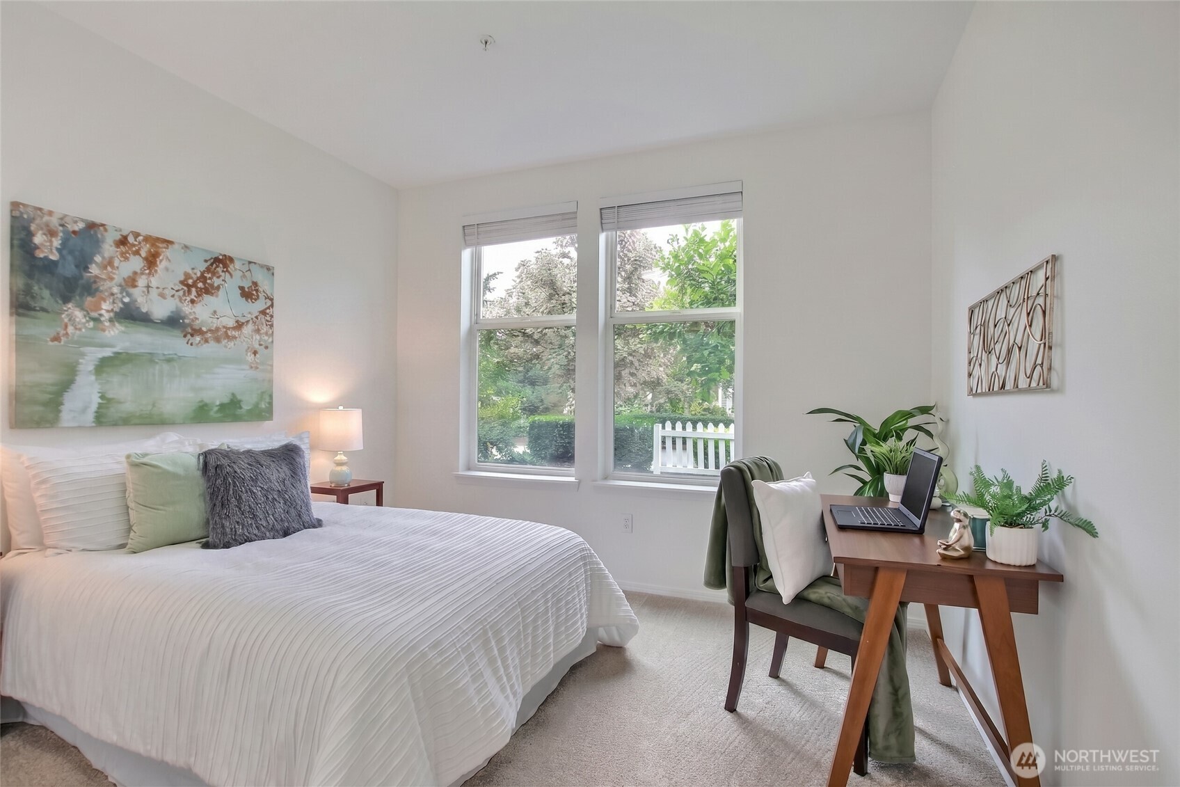 Second bedroom, great for office space, den, guests, or flex space.