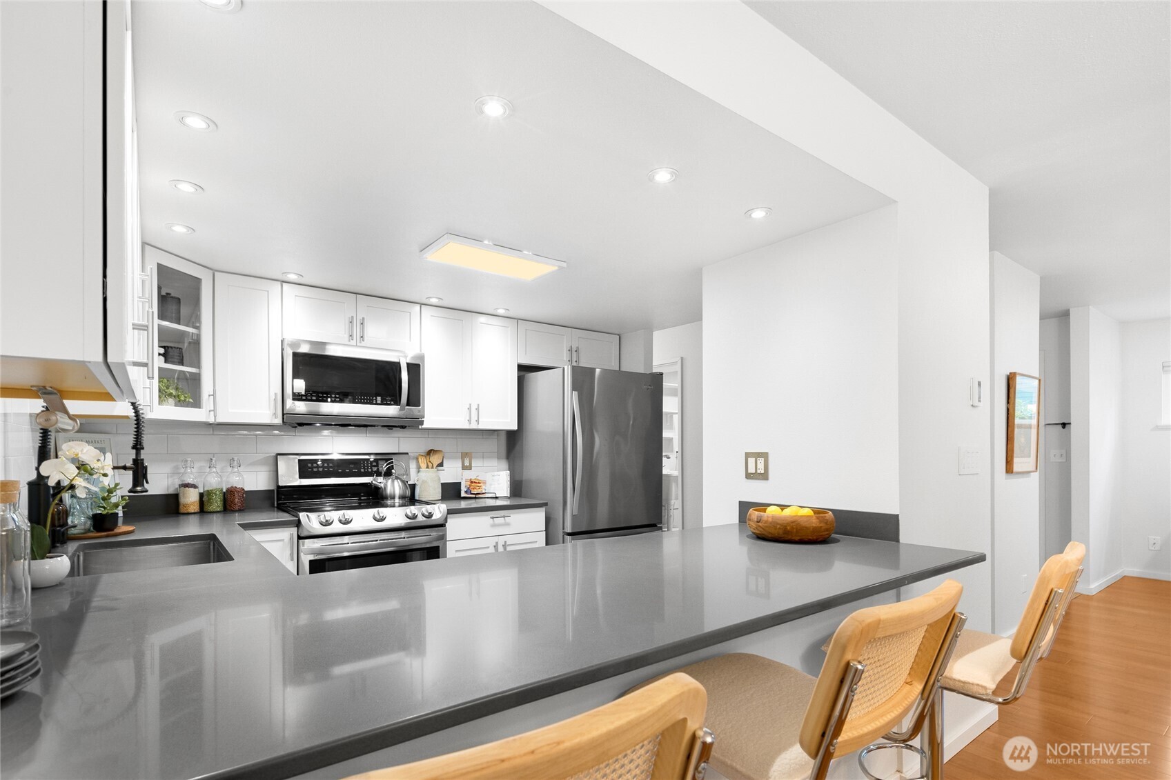 Ample counter space!