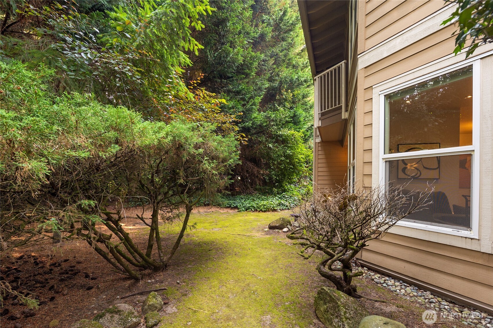 Surrounded by green space - you truly have no neighbors.