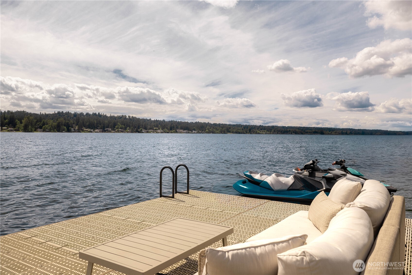 The result is a waterfront experience that feels discovered rather than displayed.