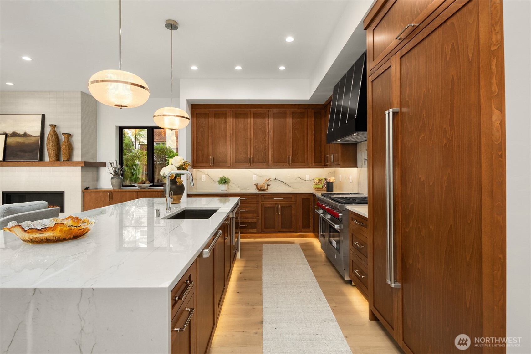 An expansive kitchen designed to awaken the gourmet chef in you!