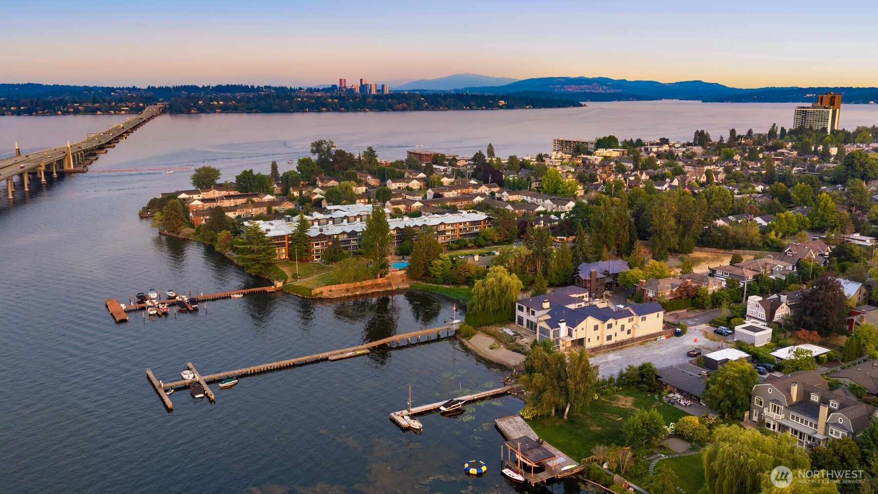 Oriented on the south side of the 520 floating bridge, this home commands a sweeping bird's-eye view eastward toward Medina and the sparkling Downtown Bellevue skyline.