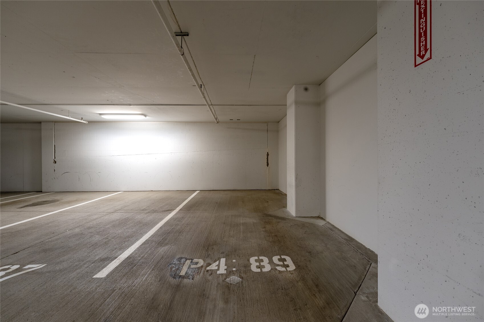 Parking P4-89