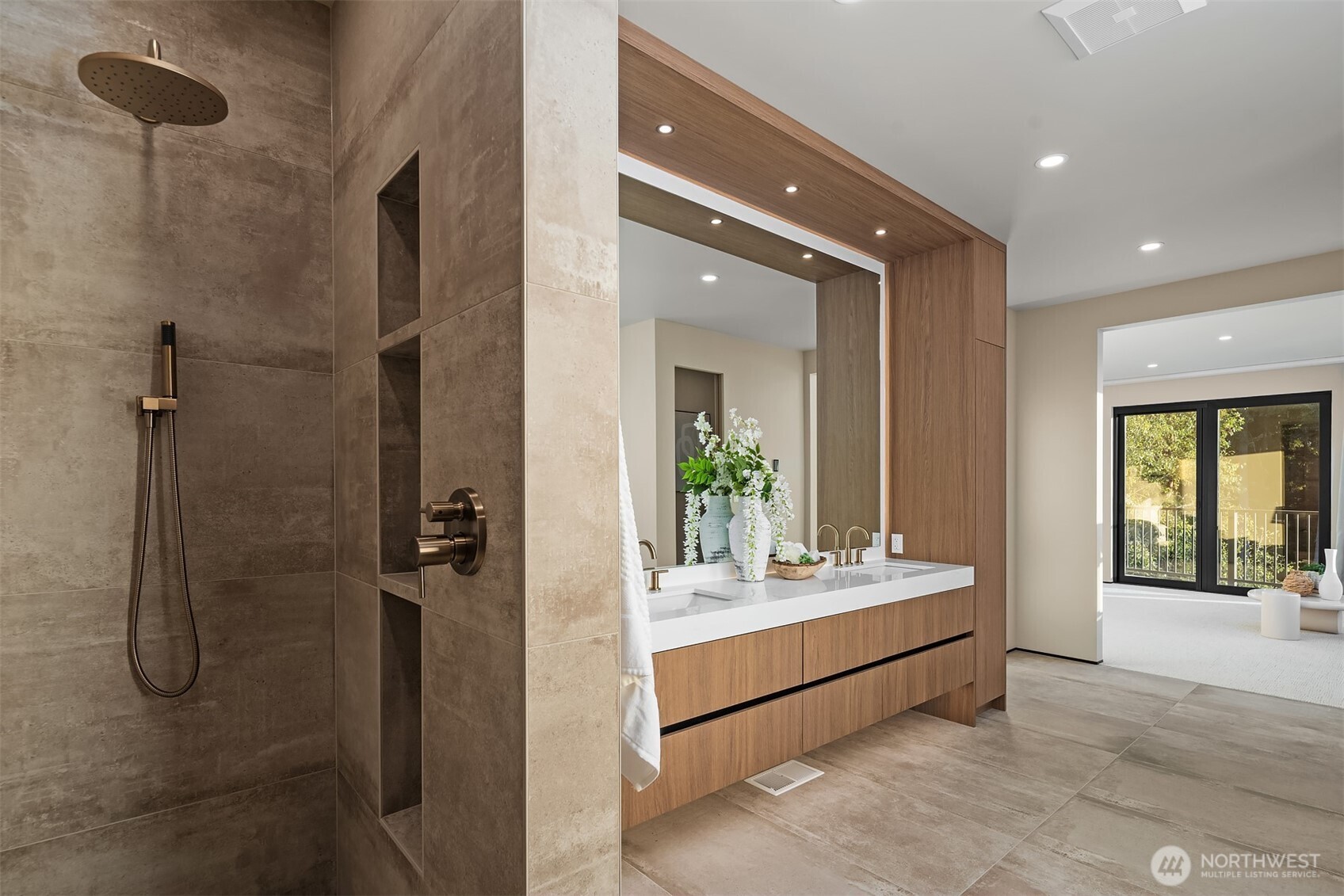One side of the double shower
