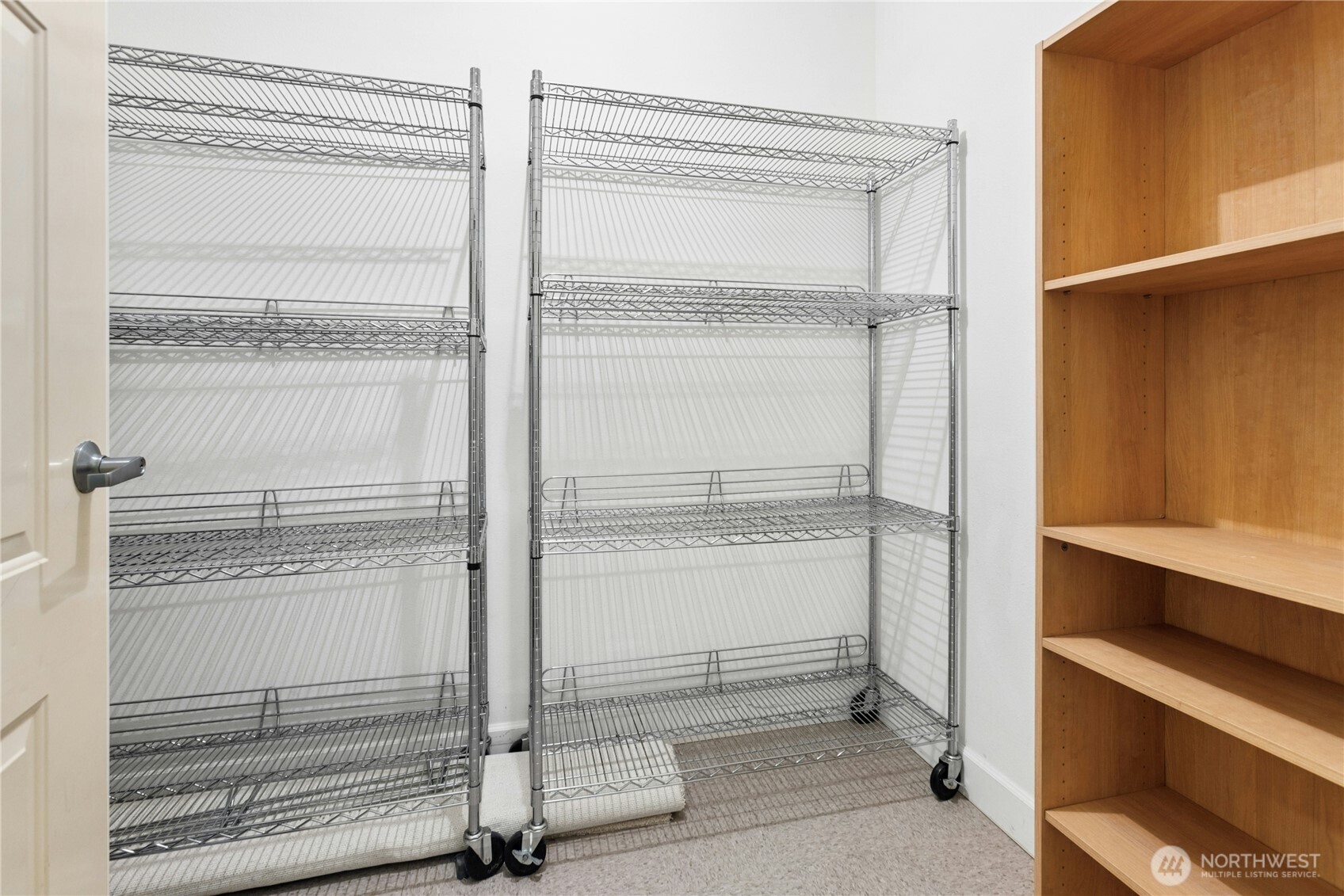 Extra-large storage assigned to C402