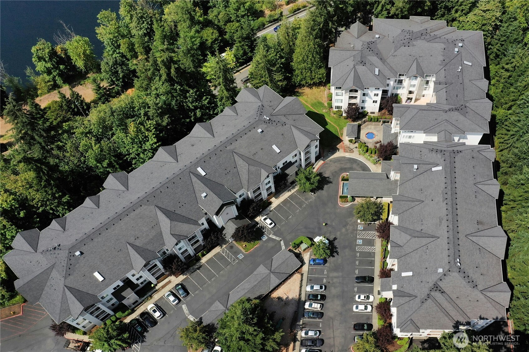 Close to The Golf Club at Newcastle and Cougar Mountain recreation