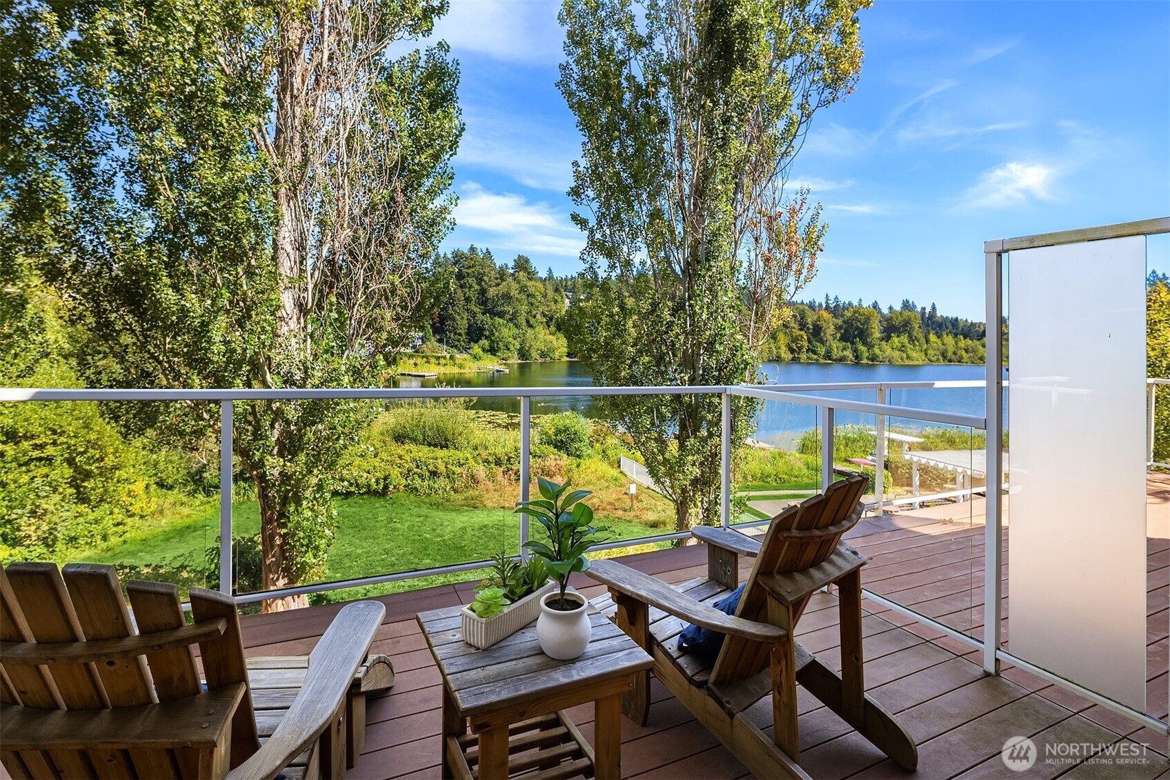 Overlooking Lake Boren, this home comes with community lake access, use of community kayaks and water toys and an excellent outdoor community space for grilling, entertaining or just hanging out