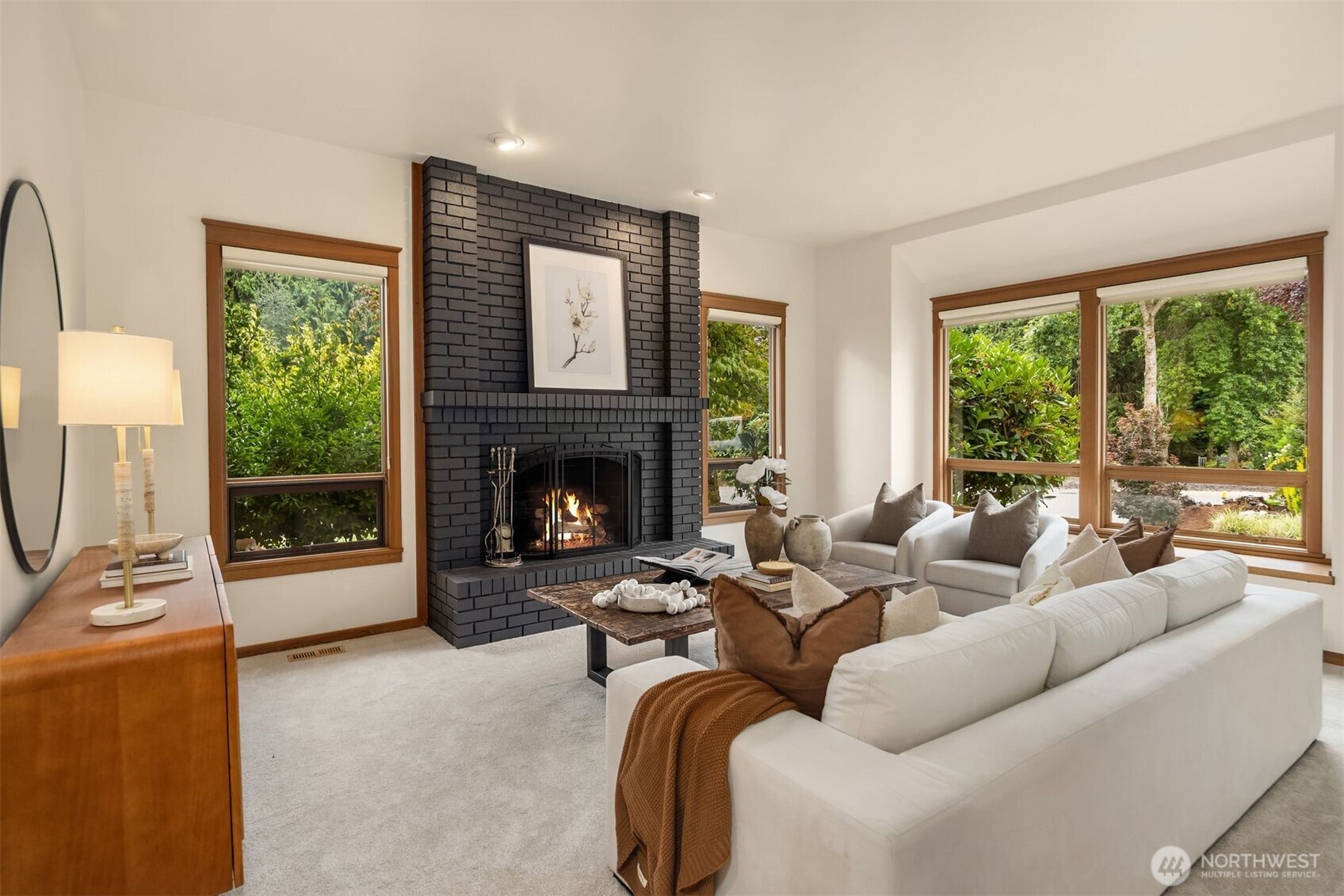 Greeted with a wonderful easy floor plan with exceptional flow between spaces.