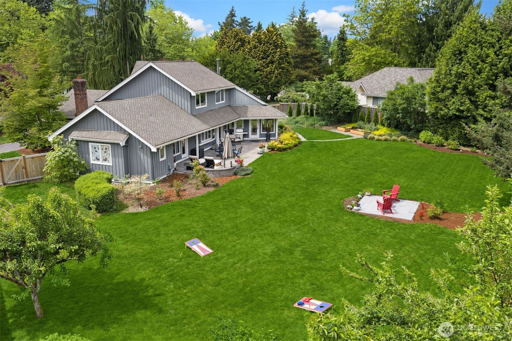 Flat, fully fenced and private garden