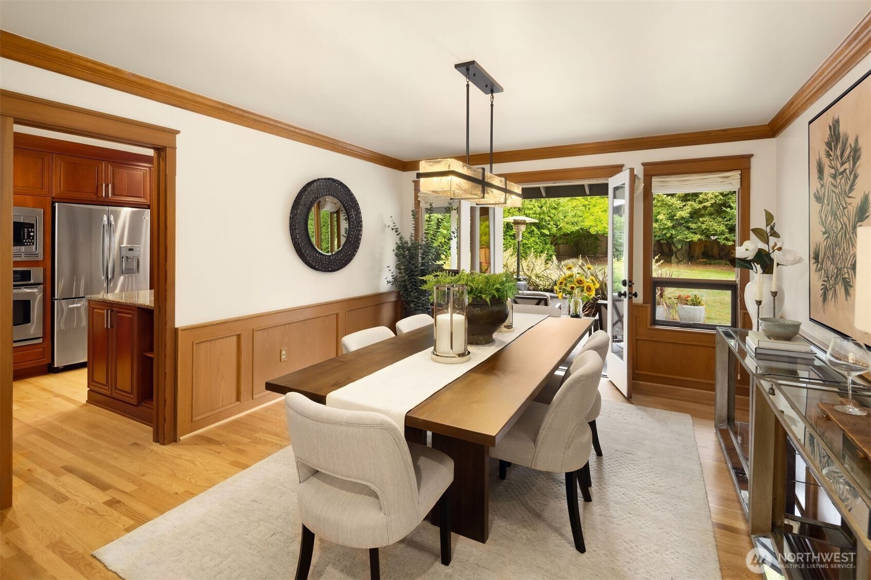 Spacious yet cozy and inviting living for retreat & peace or entertaining