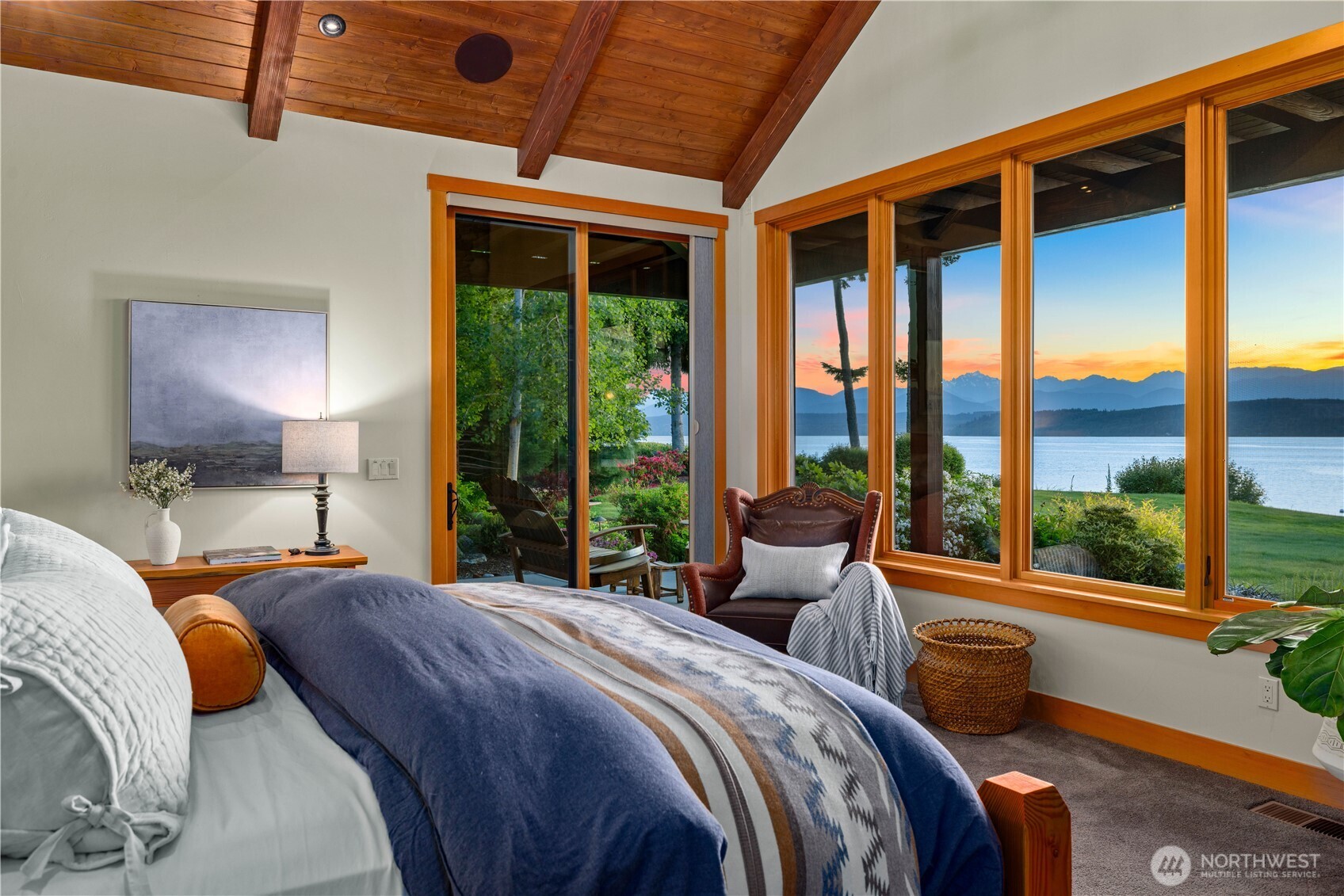 Main floor guest bedroom with private ensuite bath.