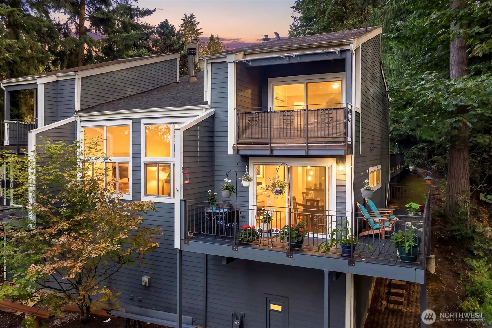 Welcome Home!  4257 155th Place SE, Unit 6-2, Bellevue