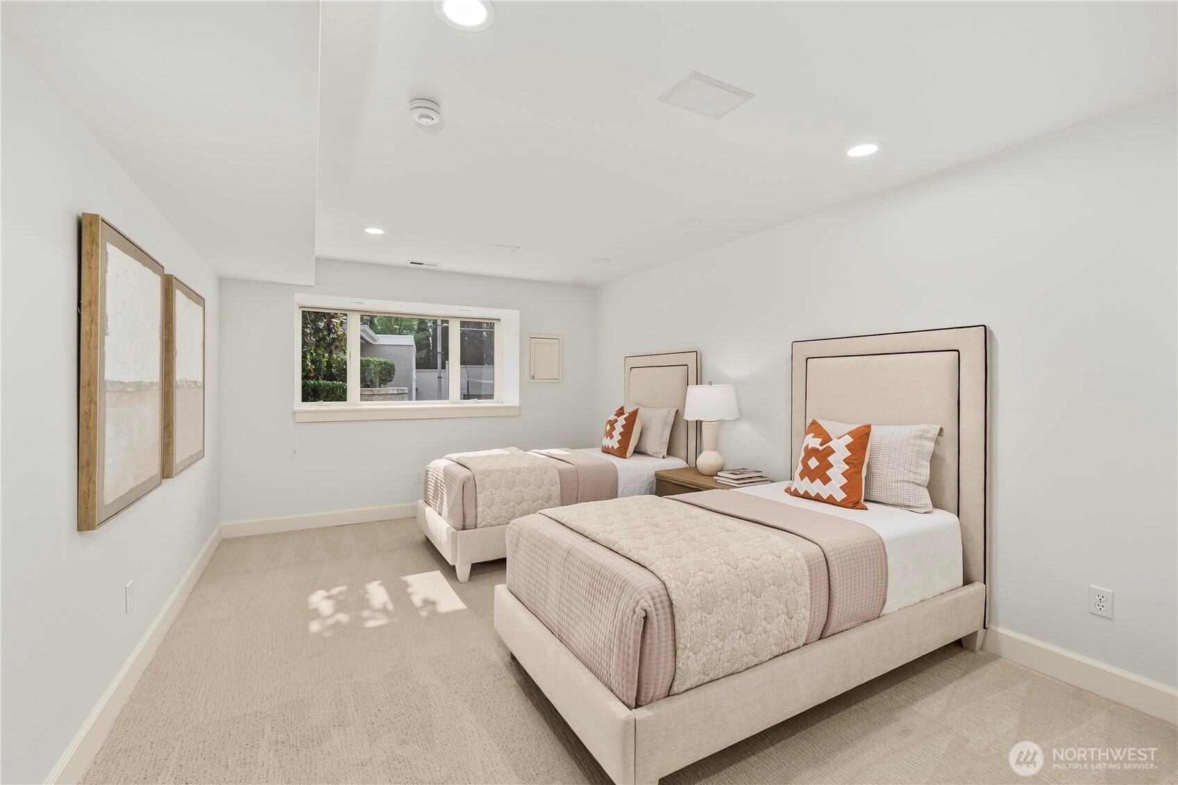 Additional bedroom at lower level