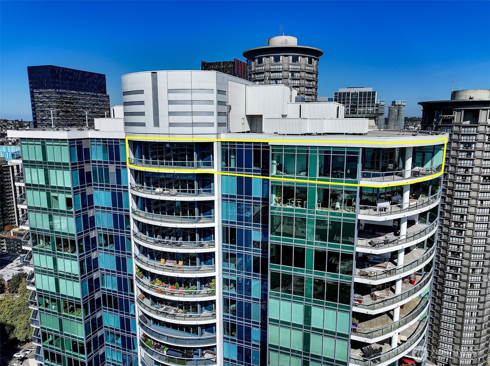 top floor 31-sw corner perfection