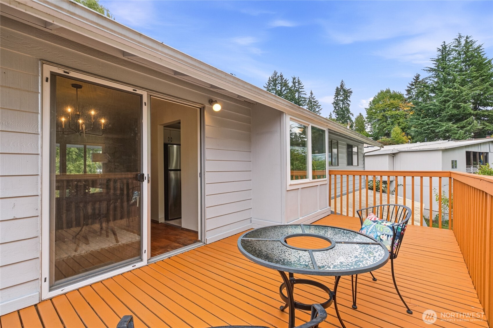 Upstairs deck with pass through from kitchen and open to dining!!