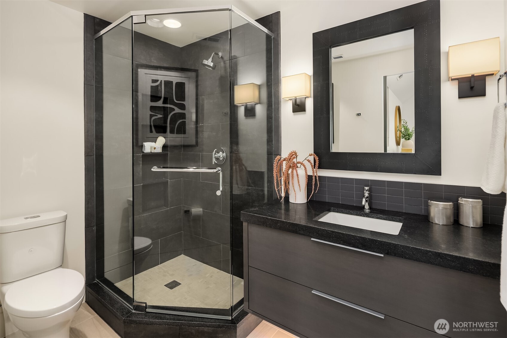 Guest bathroom_1