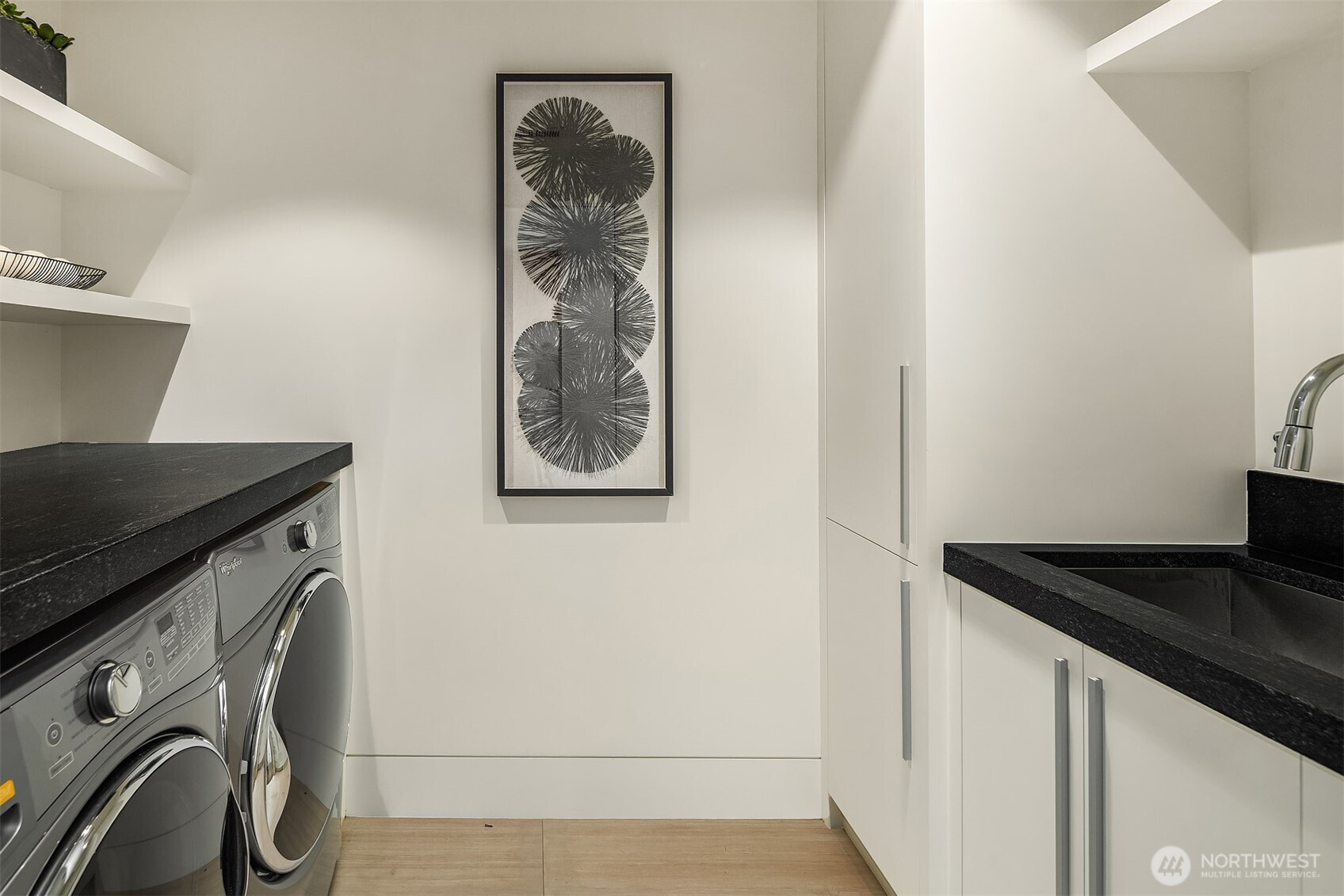 Laundry room_upstairs
