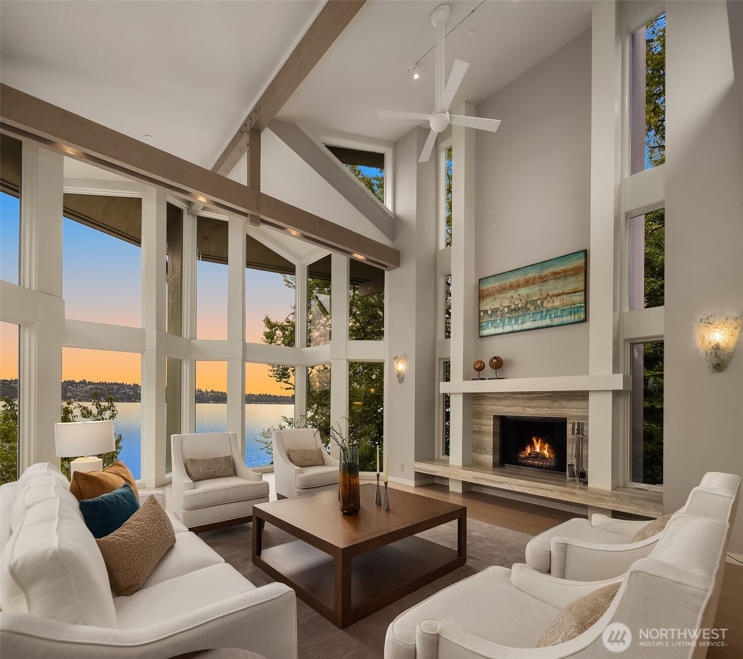 Walk in to jaw-dropping lake views