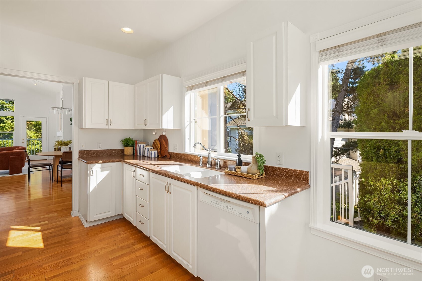 Soak up the sunlight & natural greenery while you prep meals.