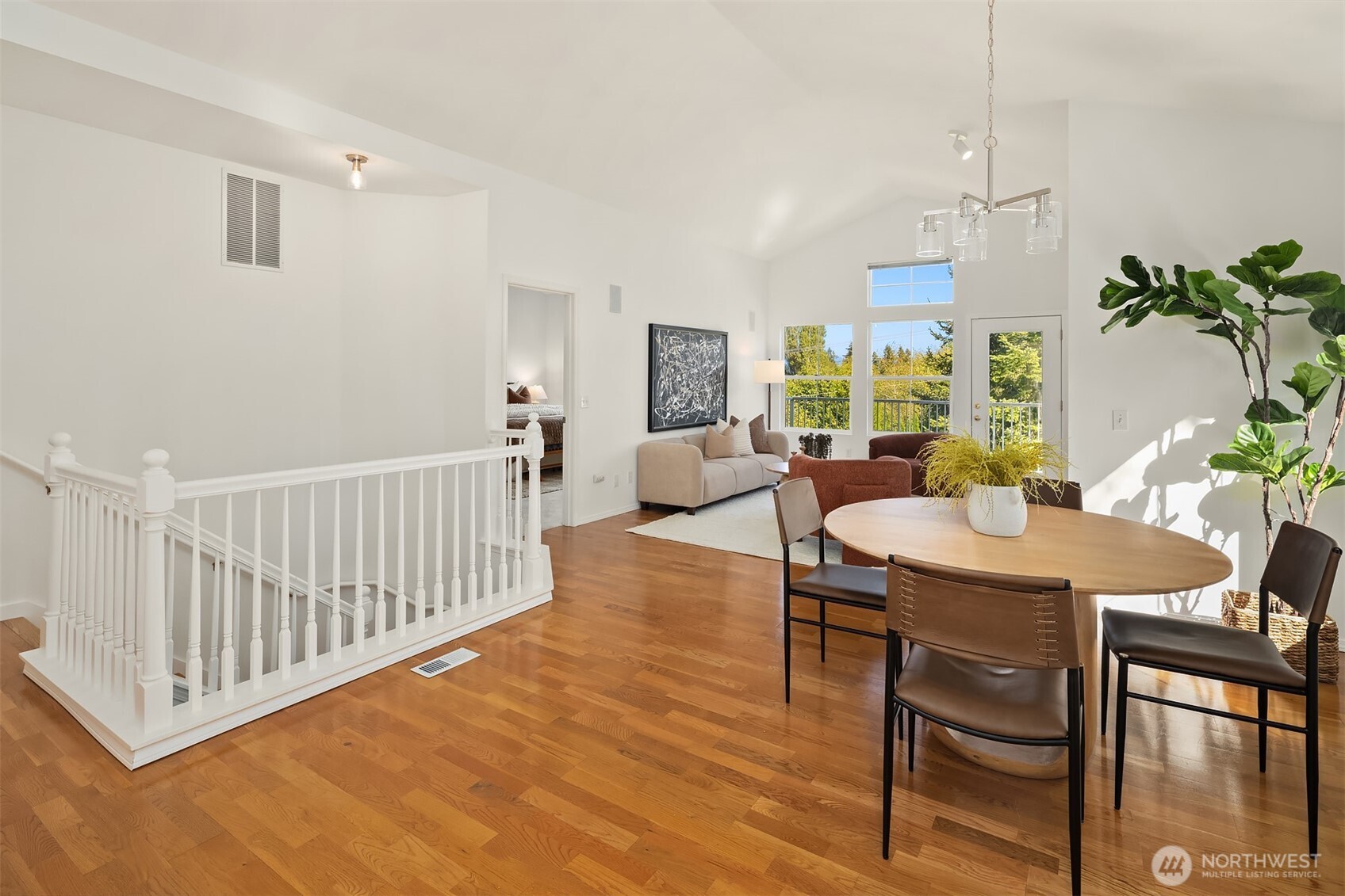 Enjoy territorial views to the Cascade Mountains from the open living & dining areas.