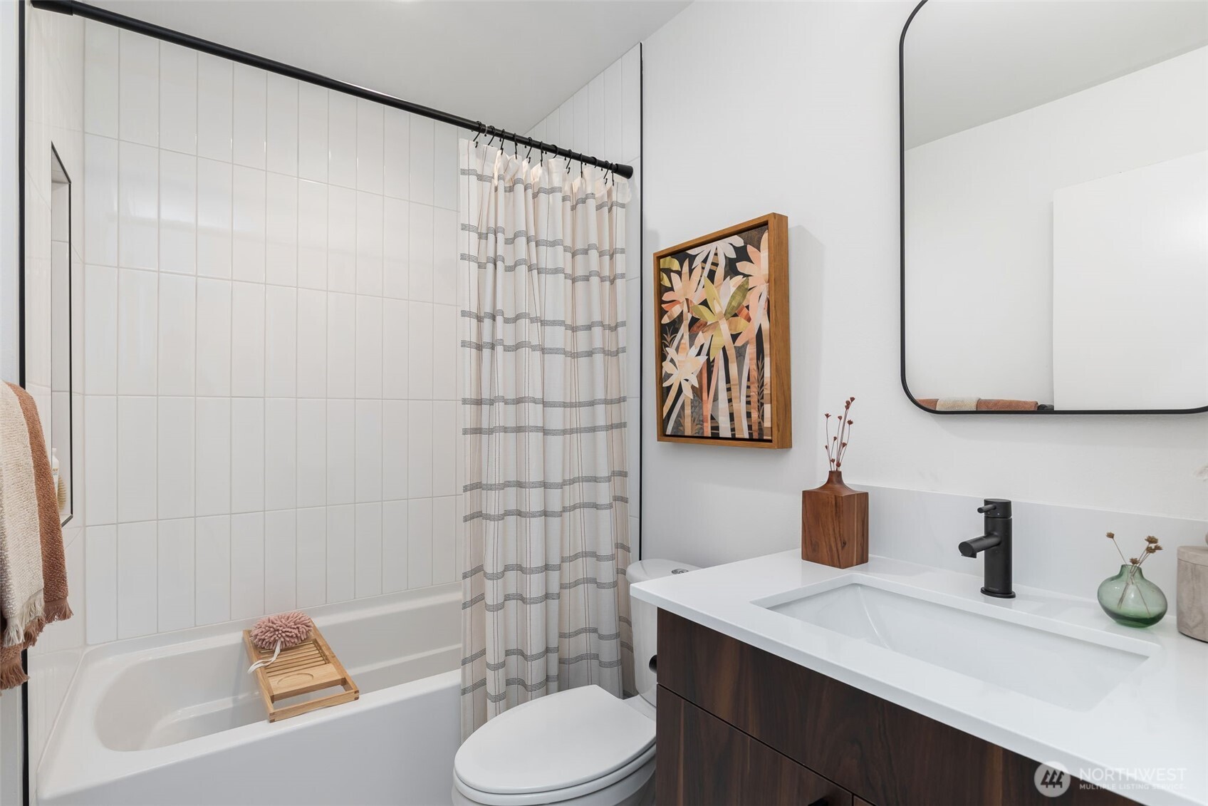 Photos are for illustrative purposes and my depict other features or finishes not in the actual home for sale.