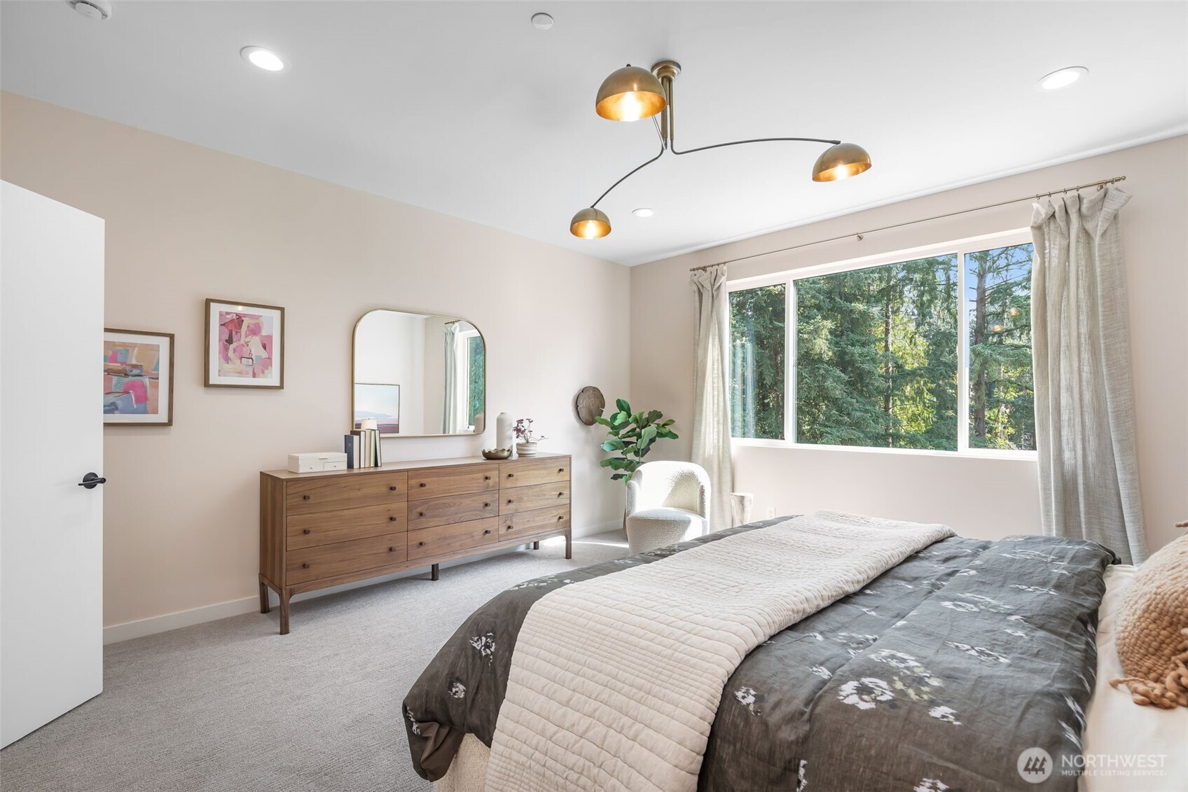 Photos are for illustrative purposes and my depict other features or finishes not in the actual home for sale.